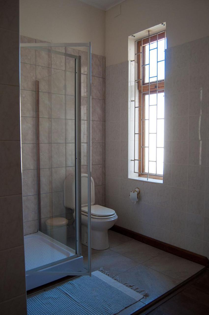 Historical Guesthouse - Self Catering Apartments Lüderitz Esterno foto