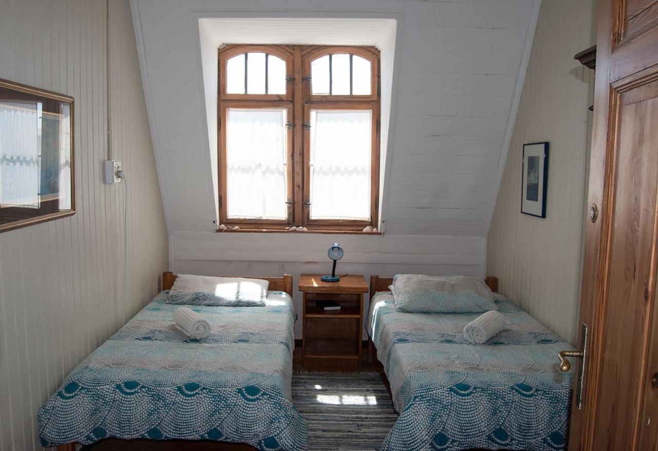 Historical Guesthouse - Self Catering Apartments Lüderitz Esterno foto