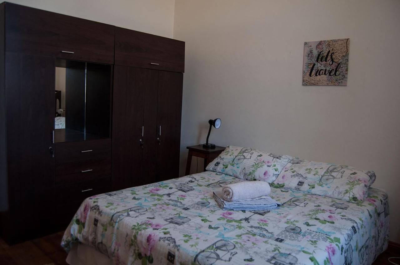 Historical Guesthouse - Self Catering Apartments Lüderitz Esterno foto
