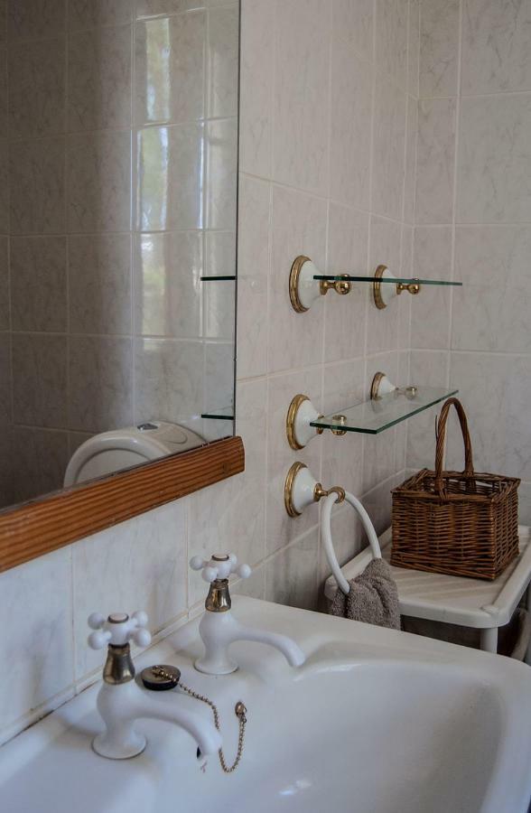 Historical Guesthouse - Self Catering Apartments Lüderitz Esterno foto